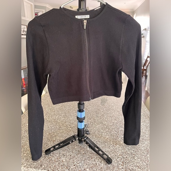 Forever 21 Crop top - Picture 1 of 3